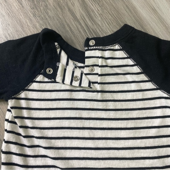 Long Sleeve Striped Onesie Black & White, with Black Pants Size 3-6 mos - Picture 3 of 10